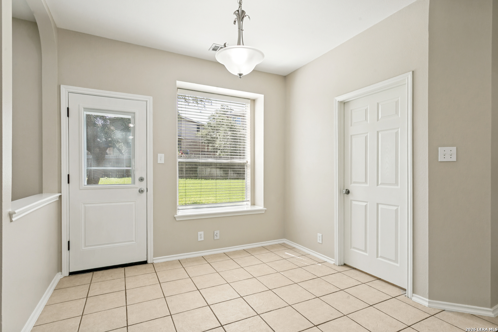 2938 Encino Robles San Antonio TX 78259