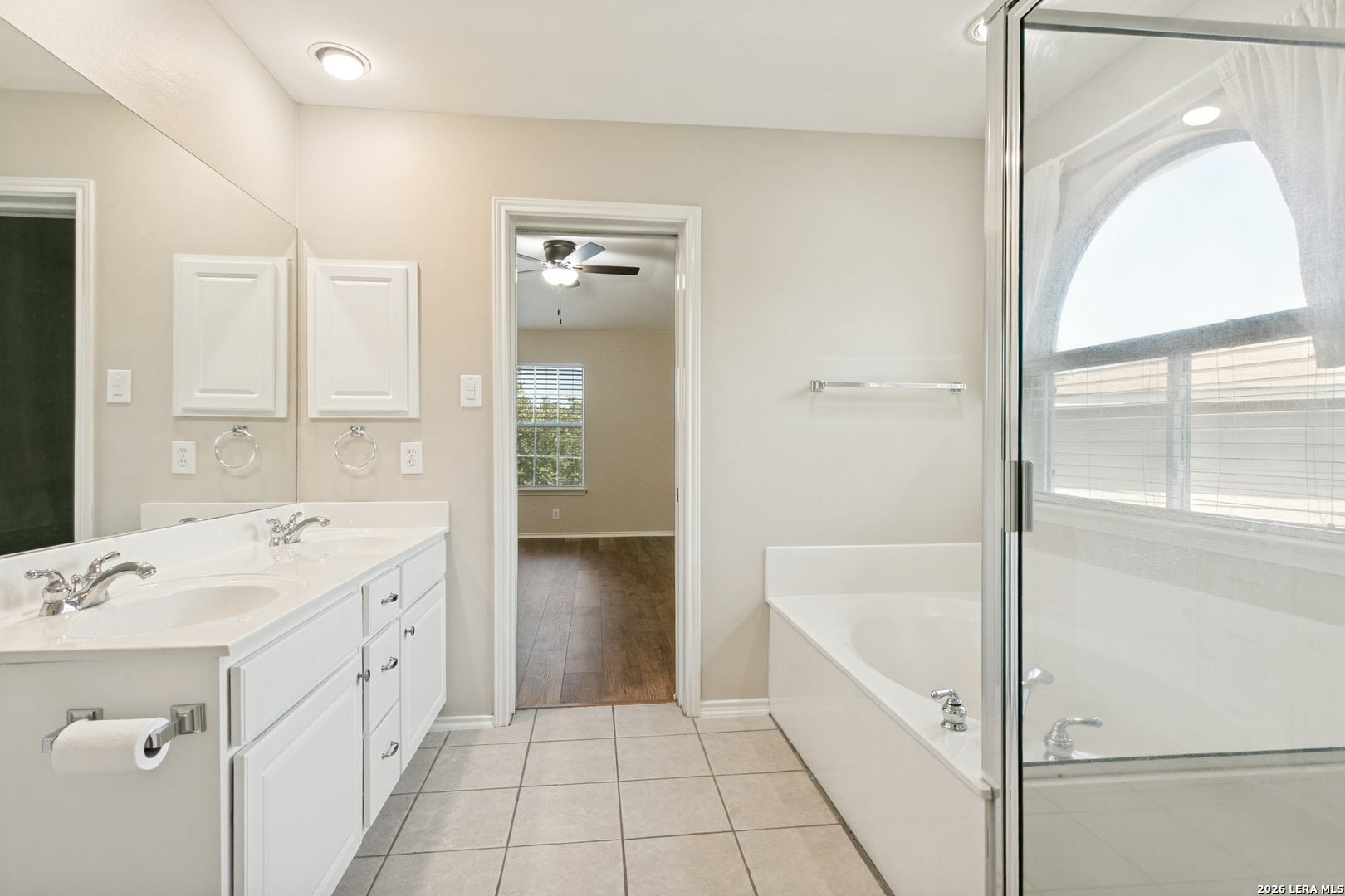 2938 Encino Robles San Antonio TX 78259