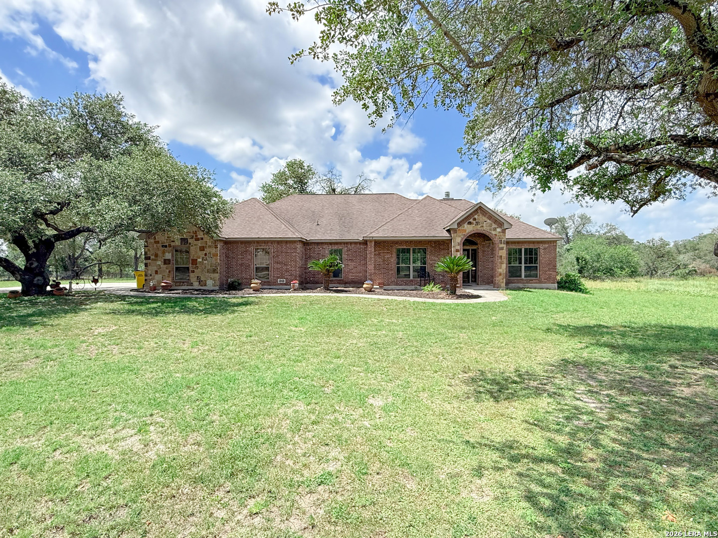 124 County Road 6879 Natalia TX 78059