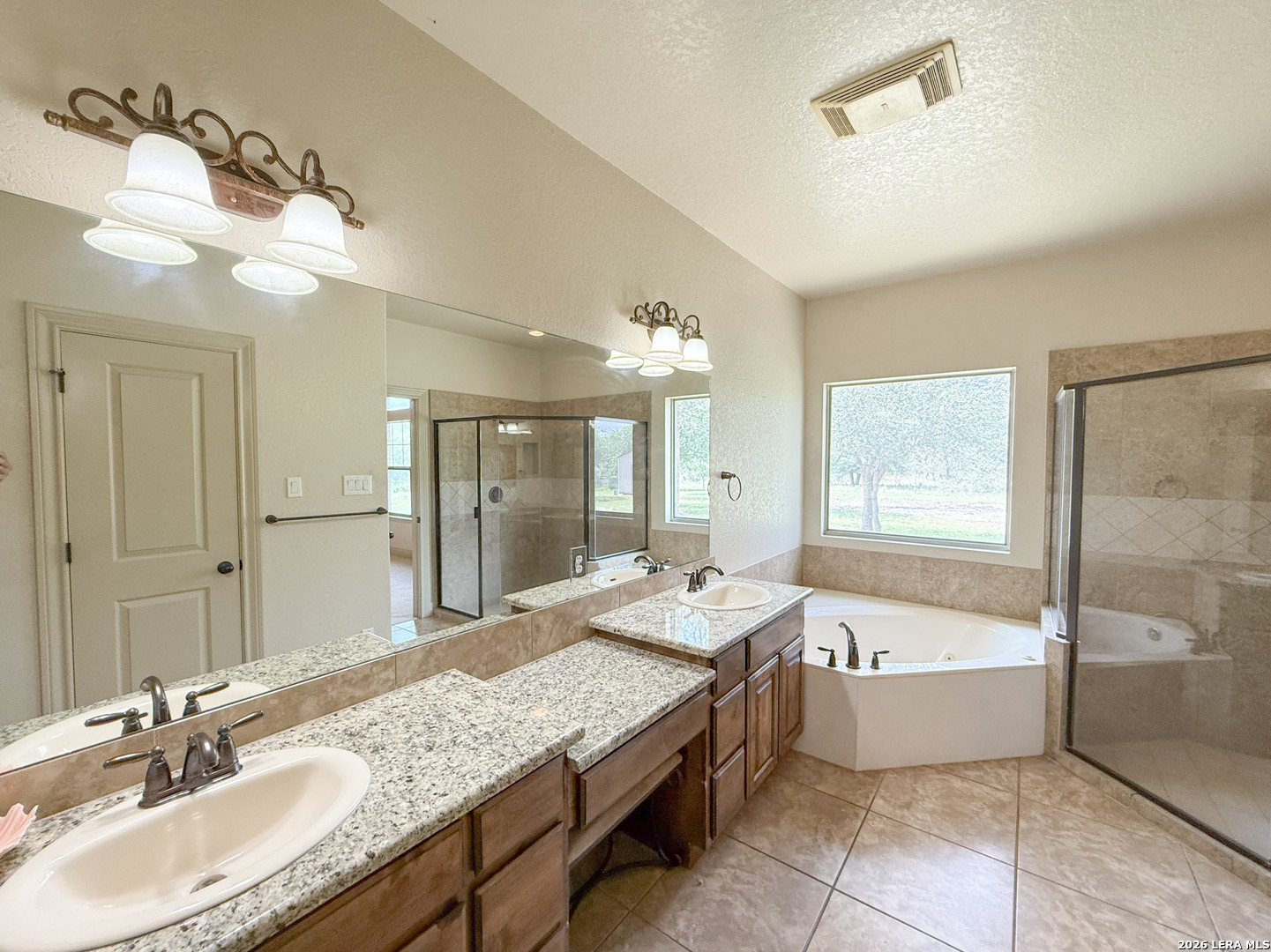 124 County Road 6879 Natalia TX 78059