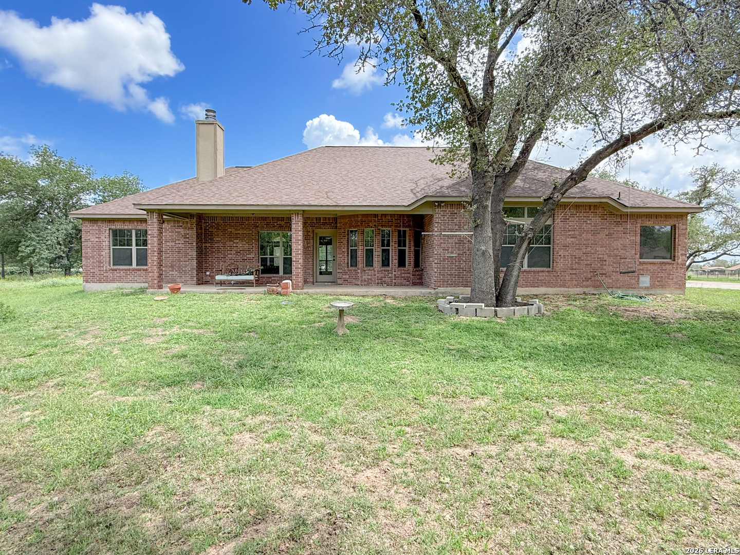 124 County Road 6879 Natalia TX 78059