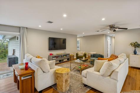 119 Blakeley Drive San Antonio TX 78209