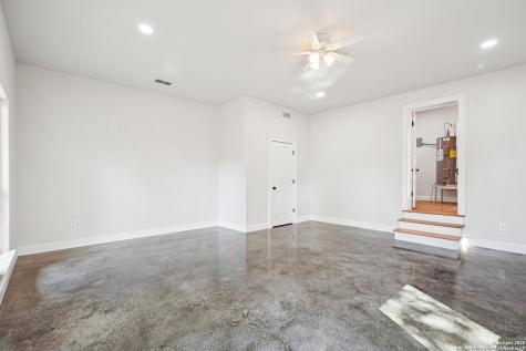 1513 Jefferson Street Kerrville TX 78028