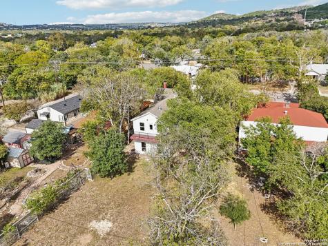 1513 Jefferson Street Kerrville TX 78028