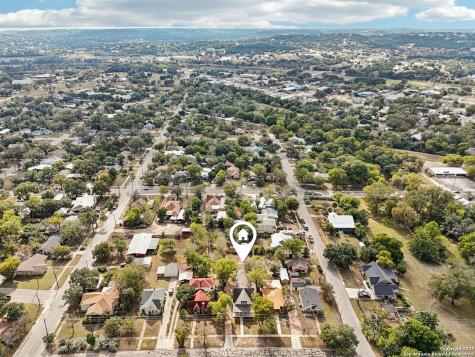 1513 Jefferson Street Kerrville TX 78028