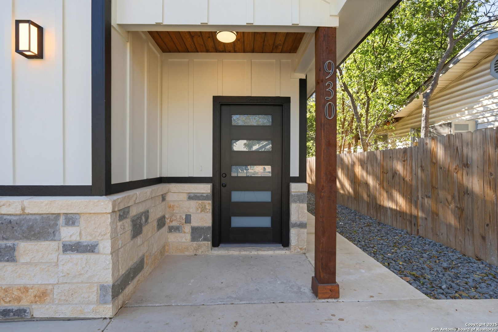 930 Gladstone San Antonio TX 78225