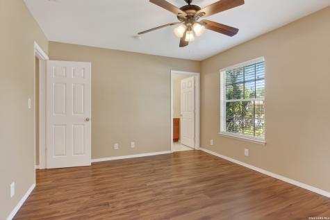 6842 Spring Manor Street San Antonio TX 78249