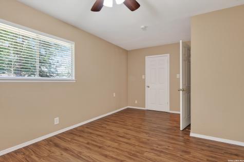6842 Spring Manor Street San Antonio TX 78249