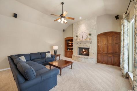 27662 Oak Brook Way Boerne TX 78015