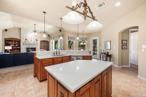 27662 Oak Brook Way Boerne TX 78015