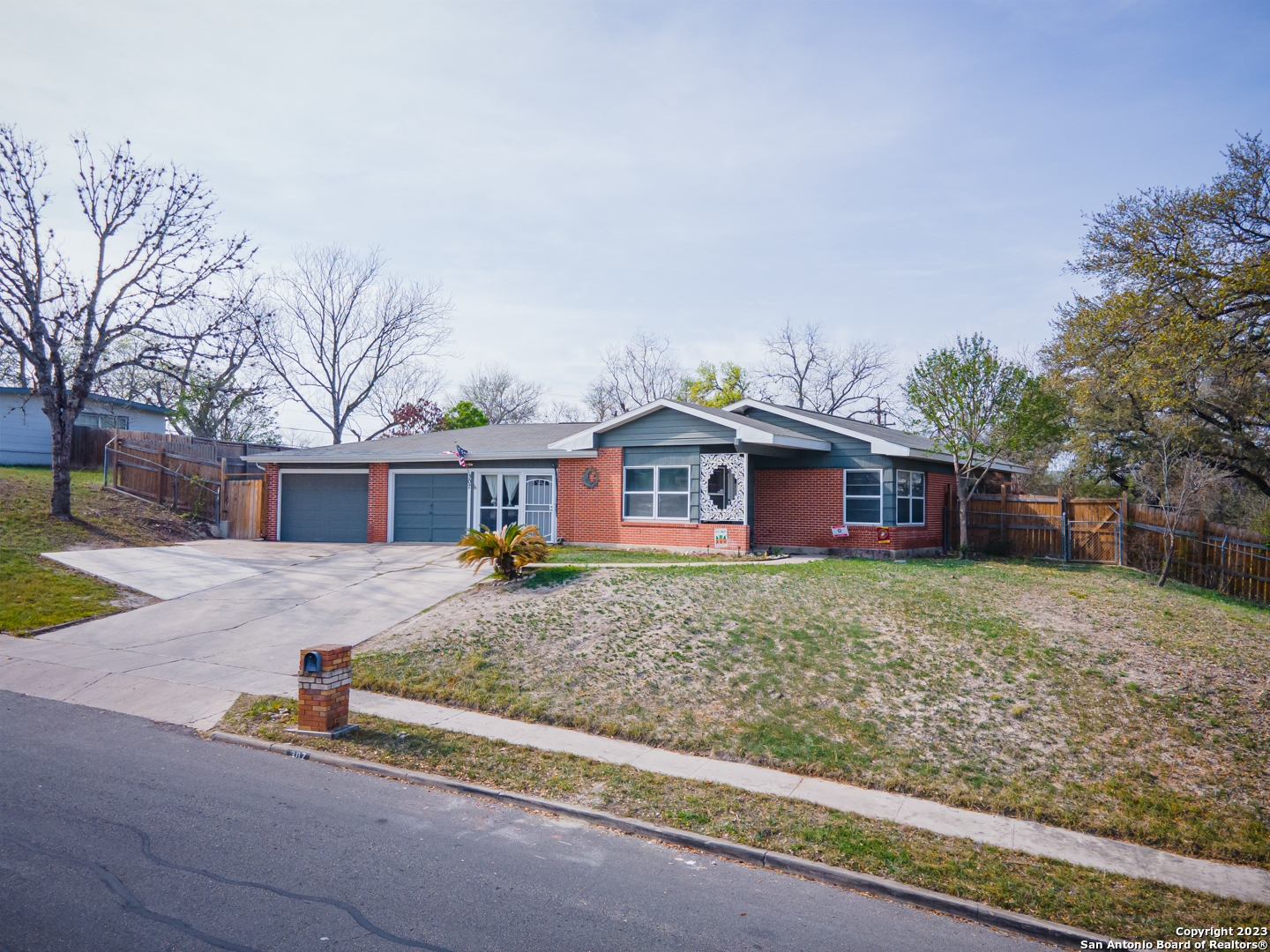 307 One Oak Drive San Antonio TX 78228