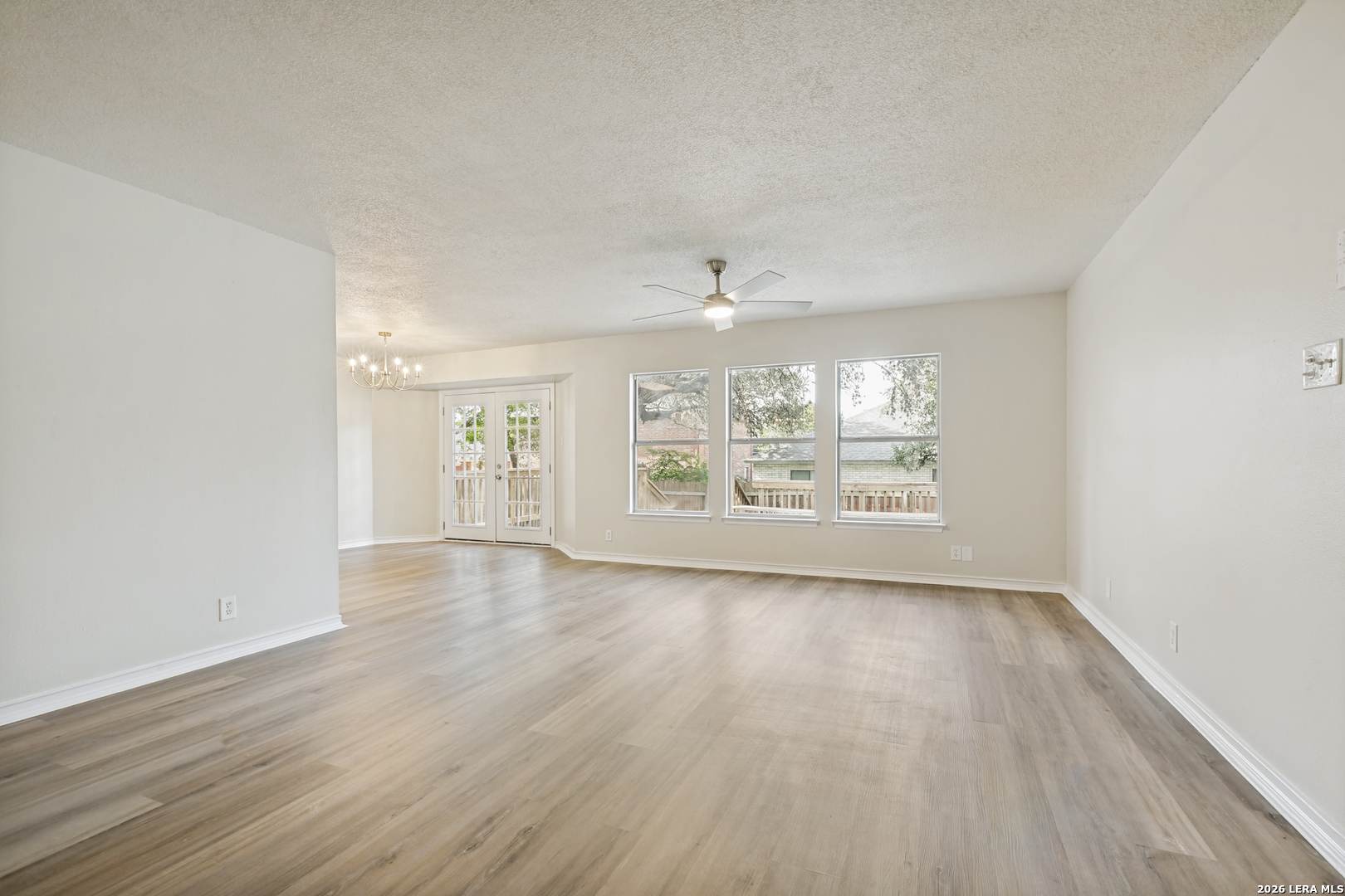 9598 Cantura Crest San Antonio TX 78250