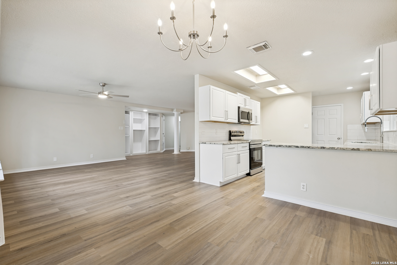 9598 Cantura Crest San Antonio TX 78250