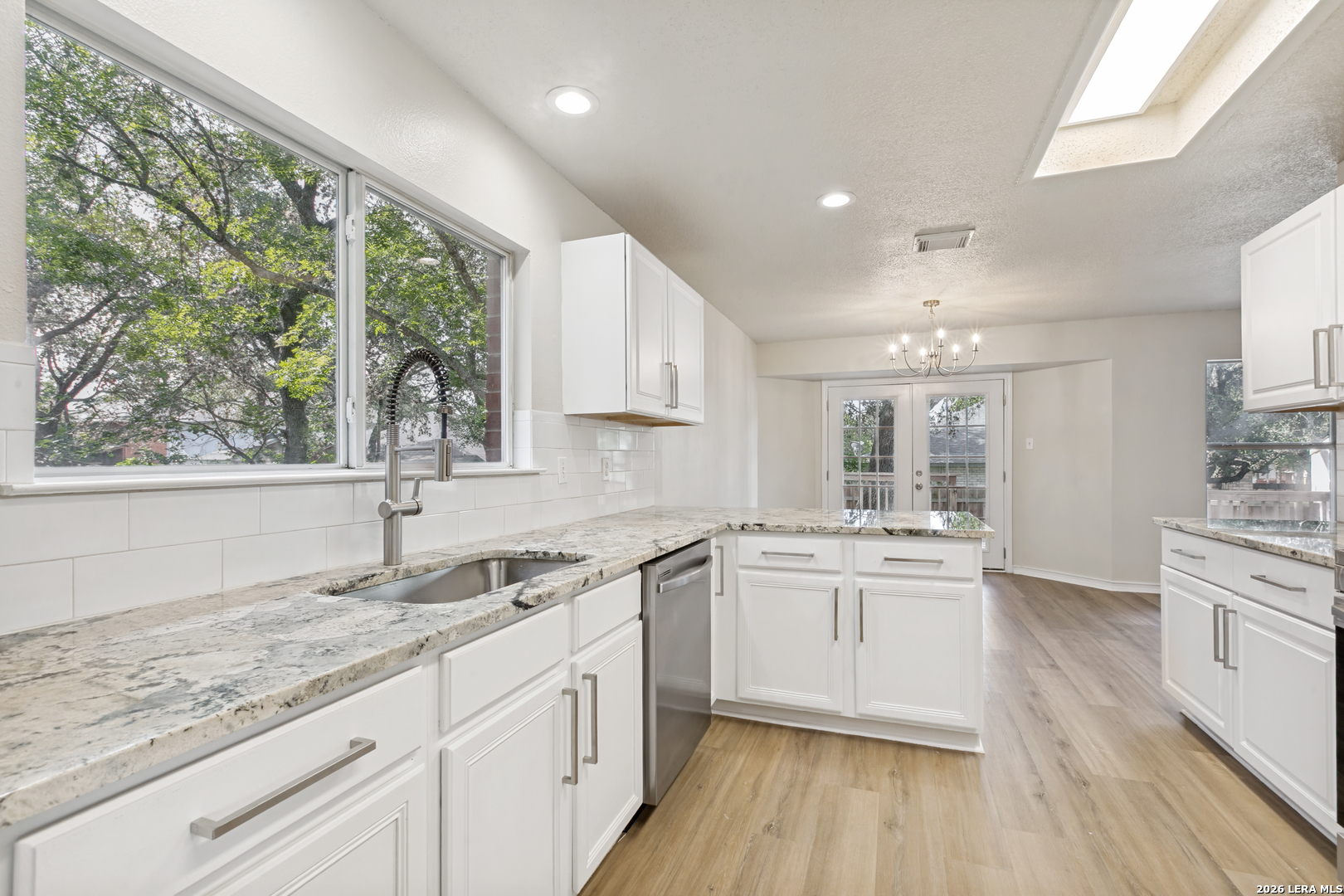 9598 Cantura Crest San Antonio TX 78250