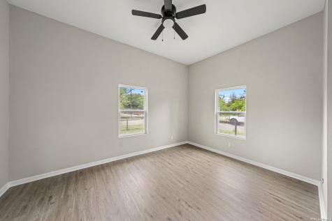 502 Ross Street Kerrville TX 78028