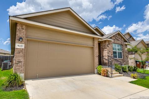 923 Red Crossbill San Antonio TX 78253