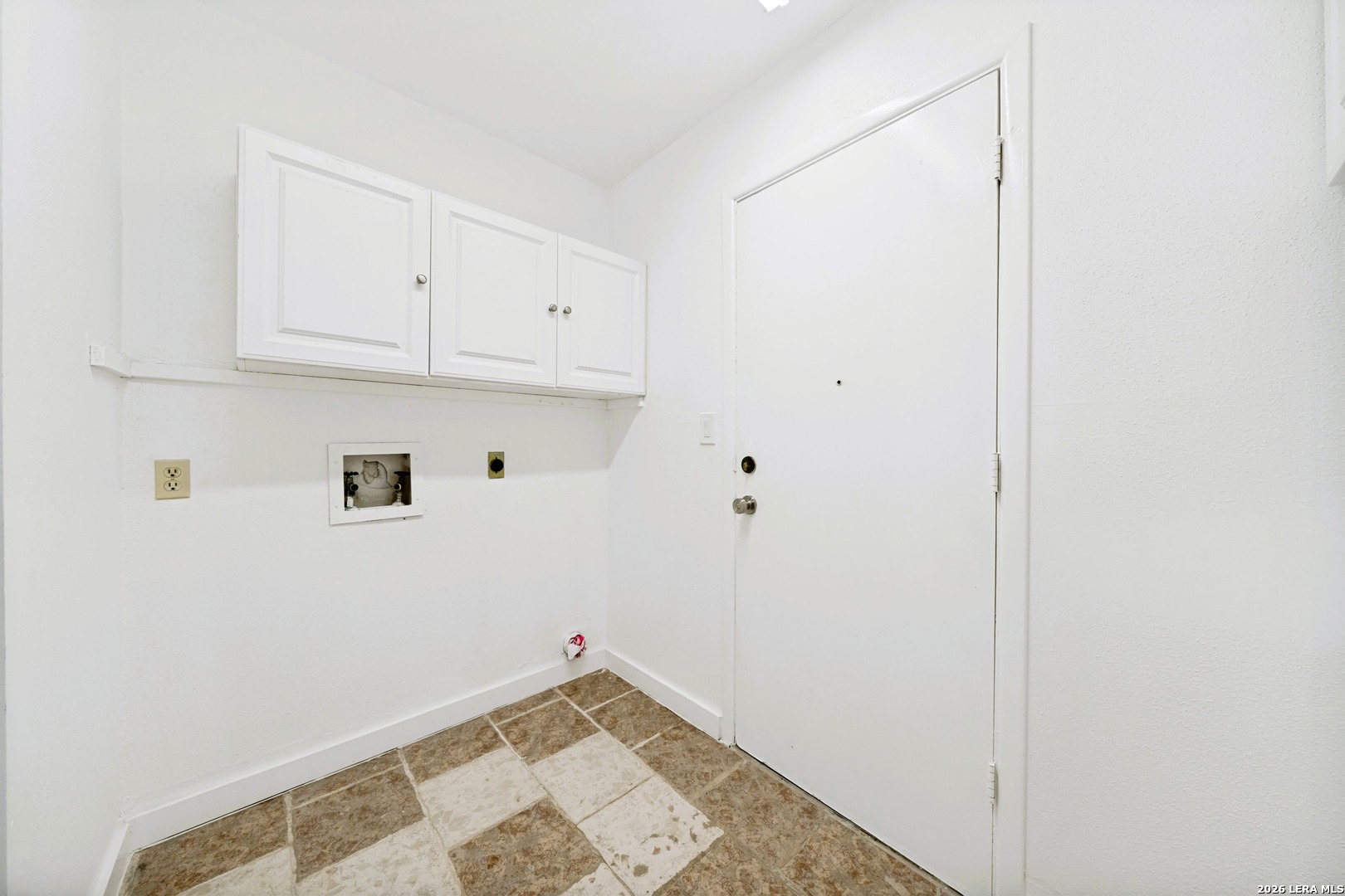 8351 Tuxford San Antonio TX 78239
