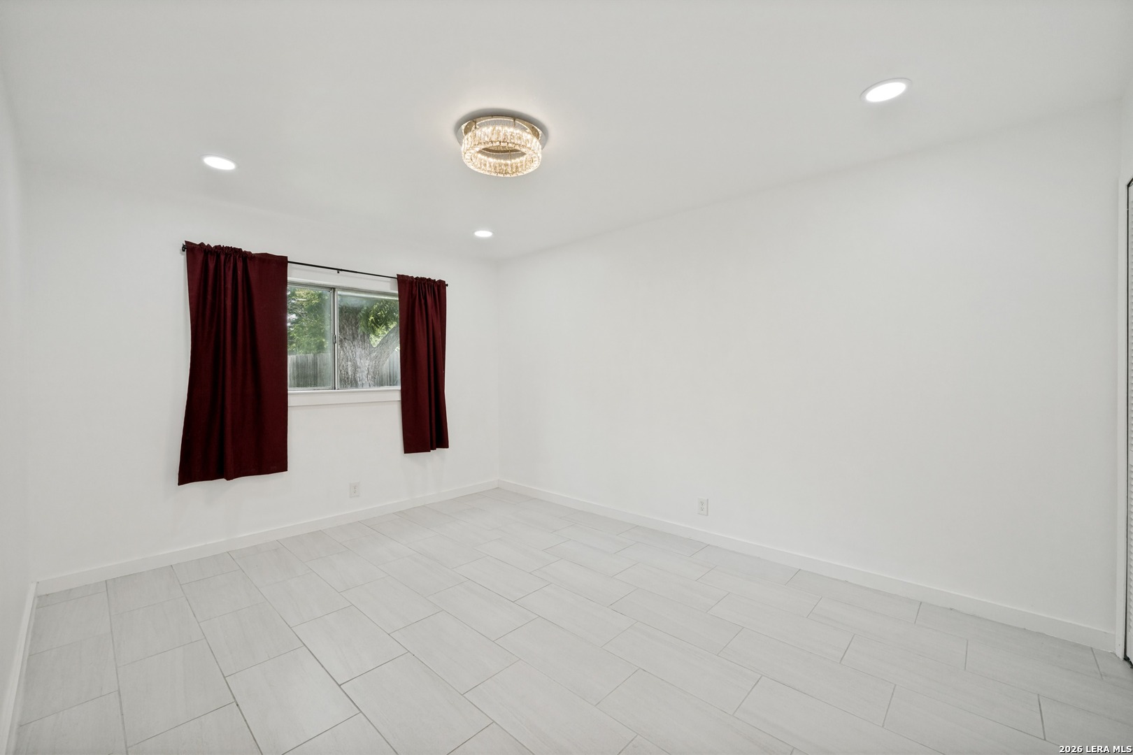 8351 Tuxford San Antonio TX 78239