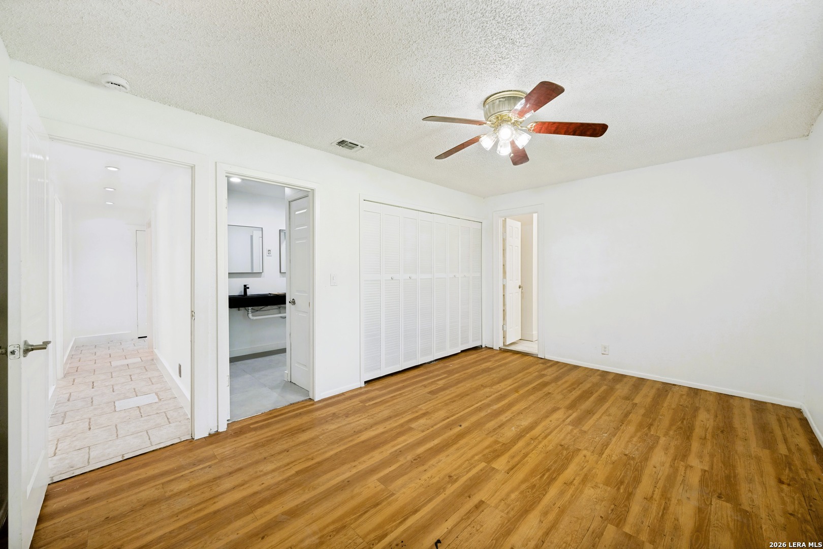 8351 Tuxford San Antonio TX 78239