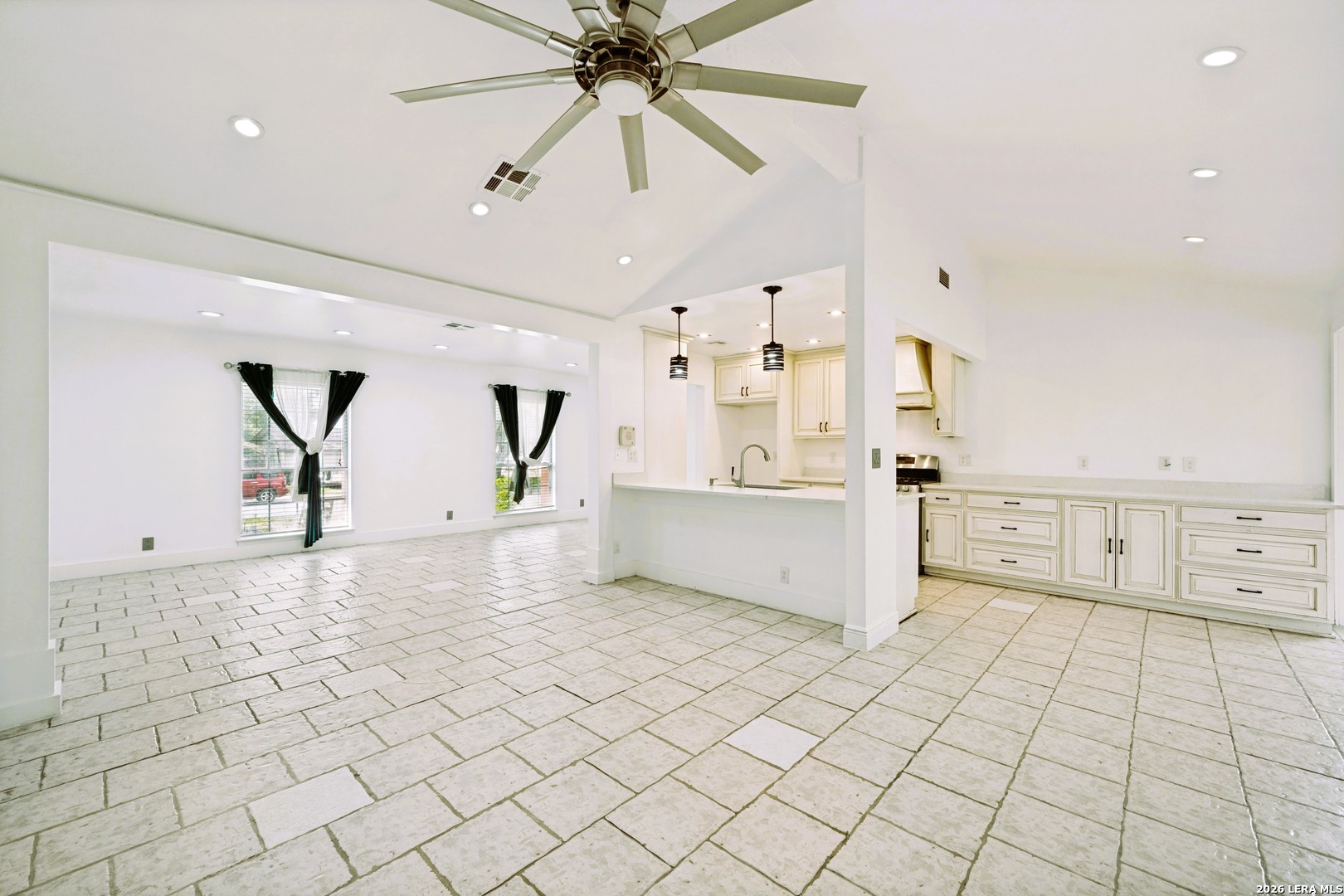 8351 Tuxford San Antonio TX 78239