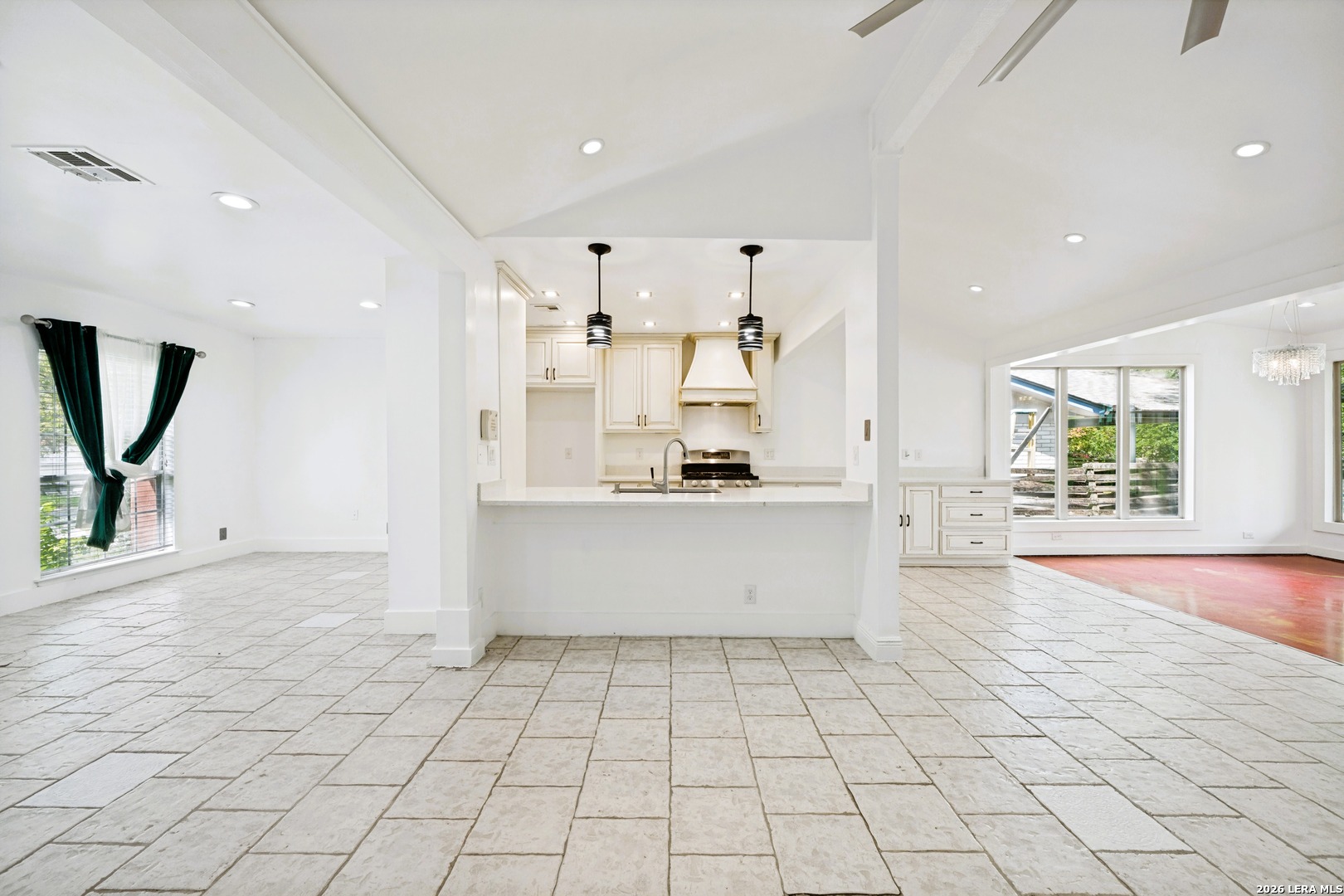 8351 Tuxford San Antonio TX 78239