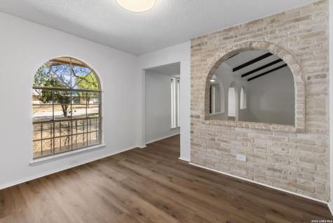 5430 King Albert San Antonio TX 78229