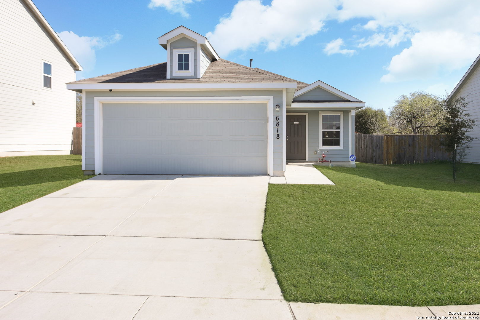 6818 Dominic Valley San Antonio TX 78242