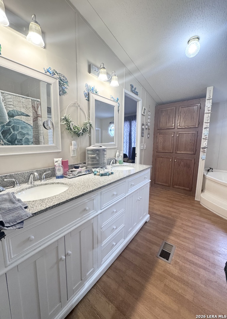 3303 Sandy Elm Road La Vernia TX 78121