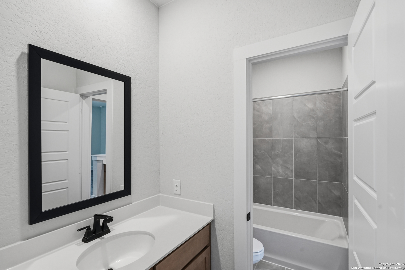 233 Sasparilla Boerne TX 78006