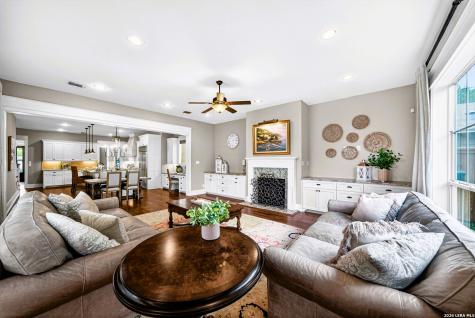 255 Retama Place Alamo Heights TX 78209