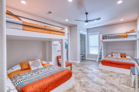 152 Tequila Sunrise Concan TX 78838
