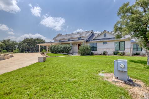 152 Tequila Sunrise Concan TX 78838