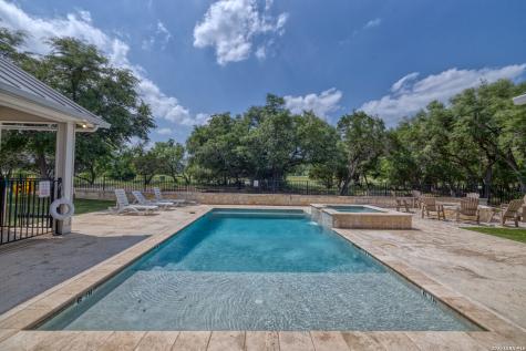 152 Tequila Sunrise Concan TX 78838