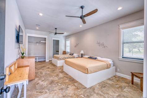 152 Tequila Sunrise Concan TX 78838