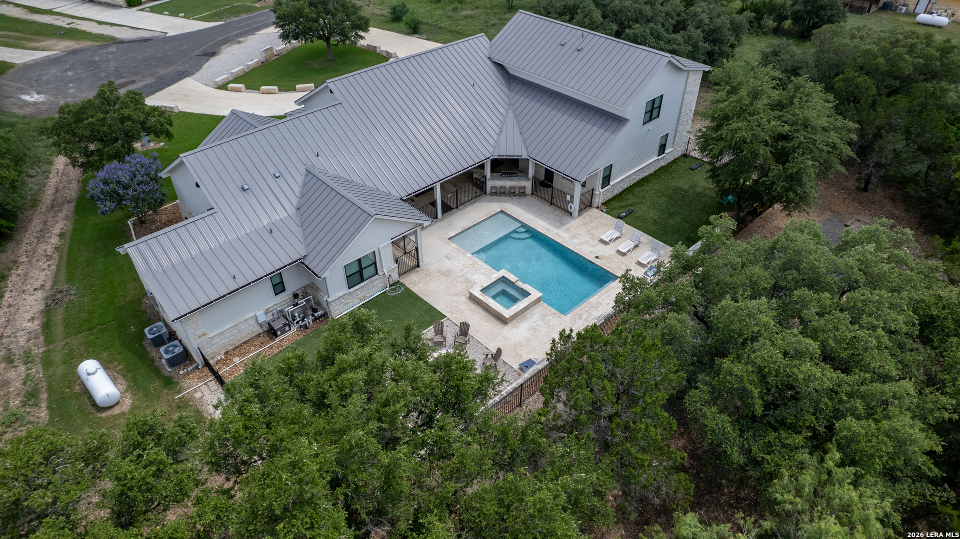 152 Tequila Sunrise Concan TX 78838