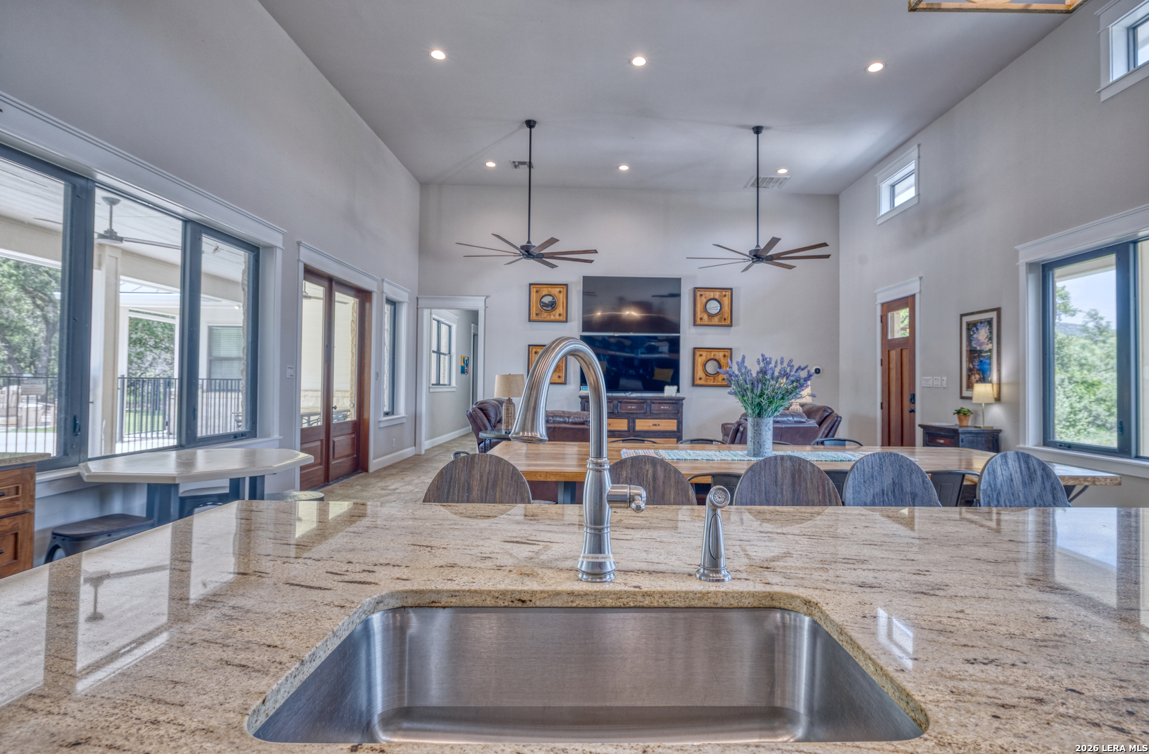152 Tequila Sunrise Concan TX 78838