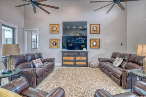 152 Tequila Sunrise Concan TX 78838