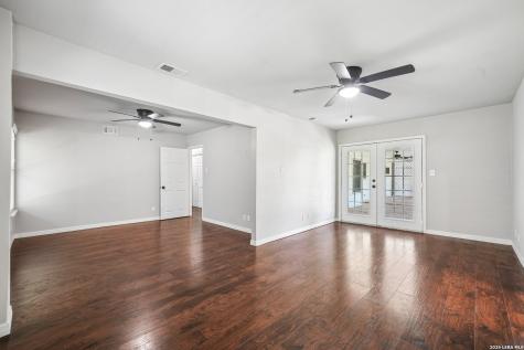 227 Colwyn Pass San Antonio TX 78216