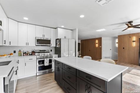 9823 John Rolfe Drive San Antonio TX 78230
