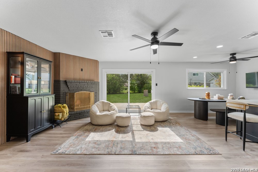 9823 John Rolfe Drive San Antonio TX 78230