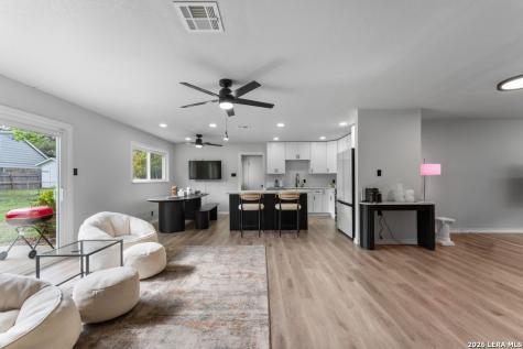 9823 John Rolfe Drive San Antonio TX 78230