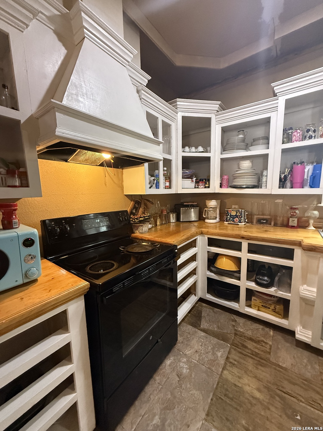 204 W Lake Street Crystal City TX 78839
