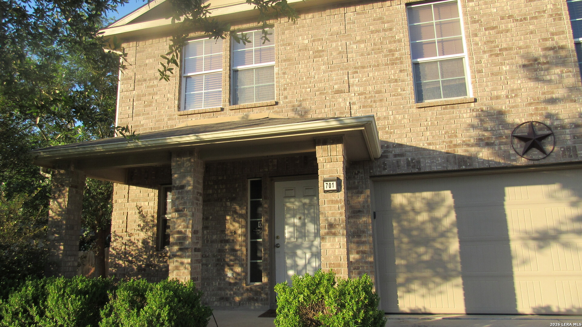 701 Hollow Ridge Schertz TX 78108