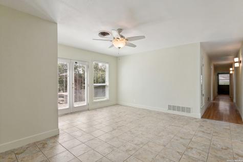 414 E Hathaway Drive San Antonio TX 78209