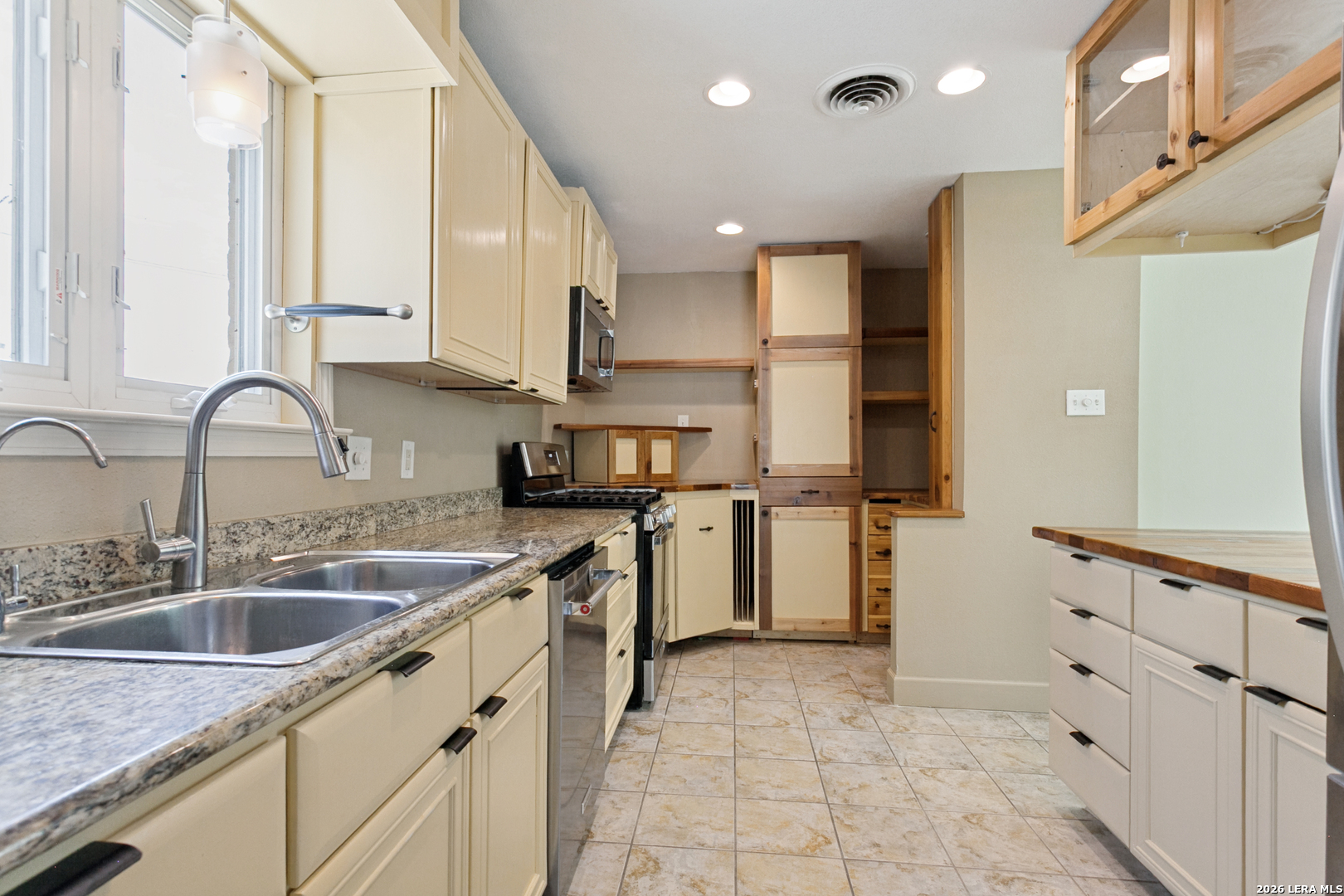 414 E Hathaway Drive San Antonio TX 78209