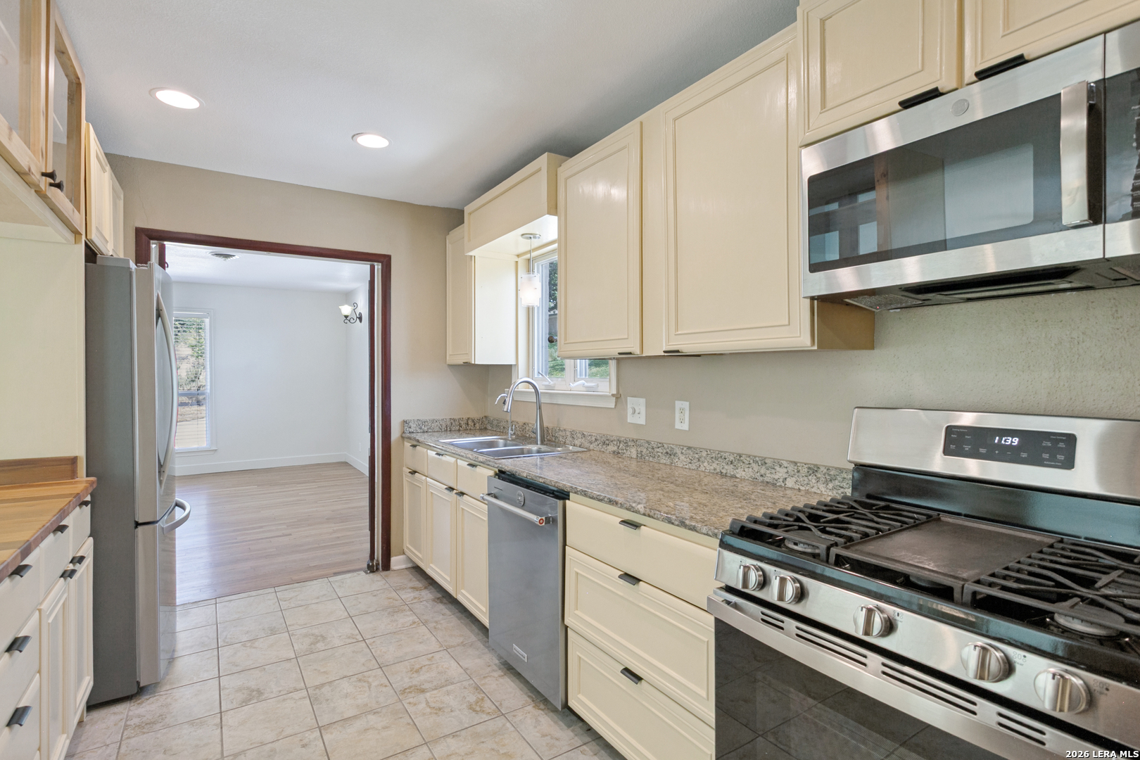 414 E Hathaway Drive San Antonio TX 78209