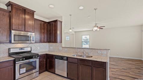 6847 Fort Bend San Antonio TX 78223