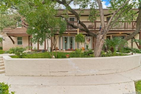 8715 Starcrest Drive San Antonio TX 78217