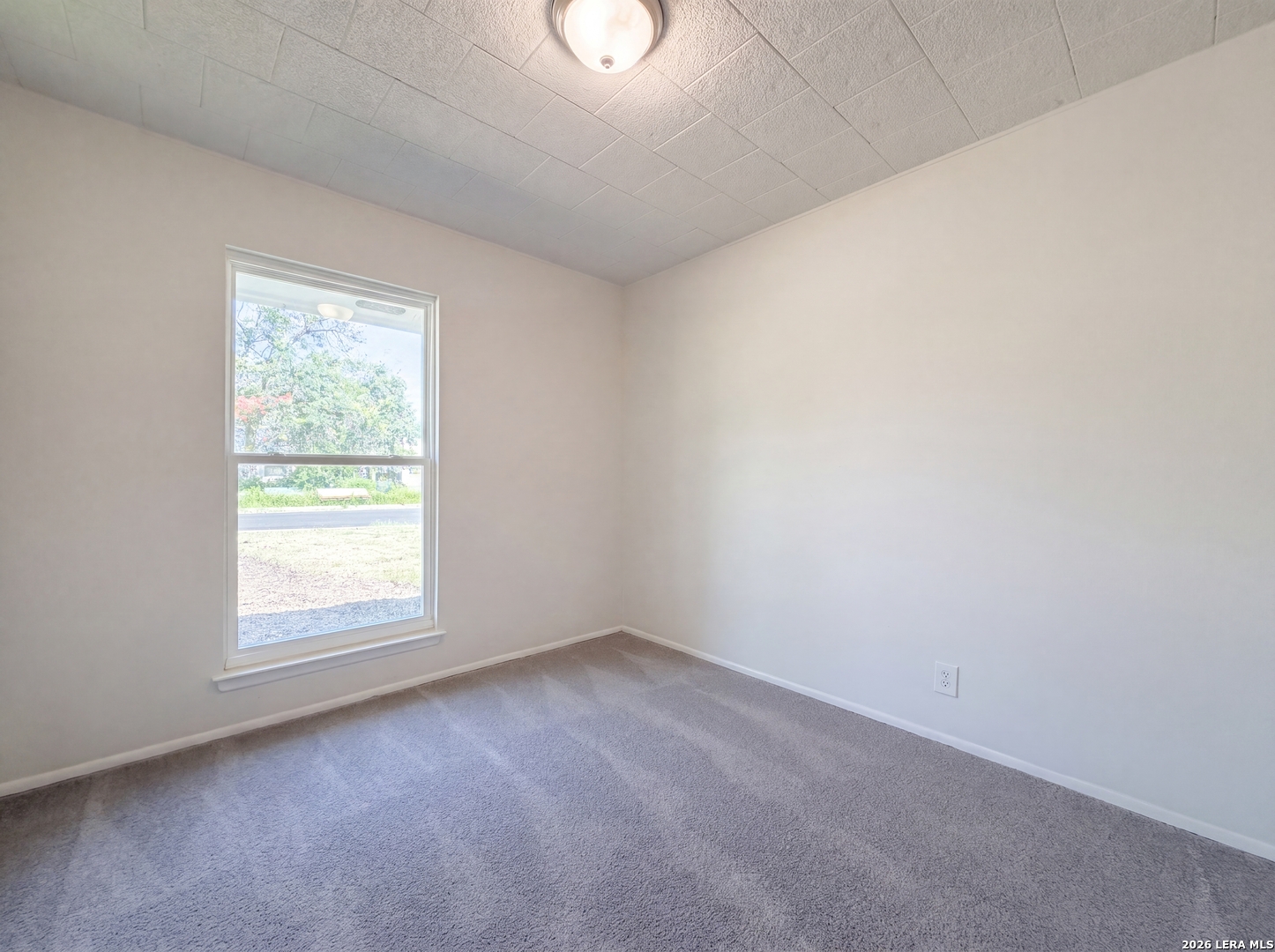 7627 Glen Falls San Antonio TX 78239