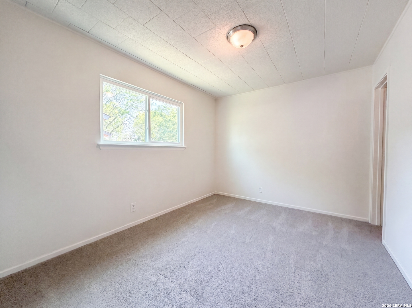 7627 Glen Falls San Antonio TX 78239